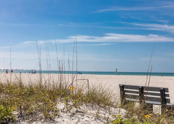 Apartment Indian Shores Waterway View, Walk To Beach, Pool Hot Tub, Dock Clearwater Beach